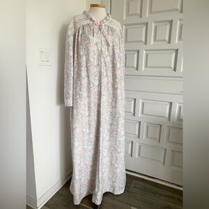 Lorraine Vintage Housecoat Floral Pink Blue Green Purple Pastels Size 2X